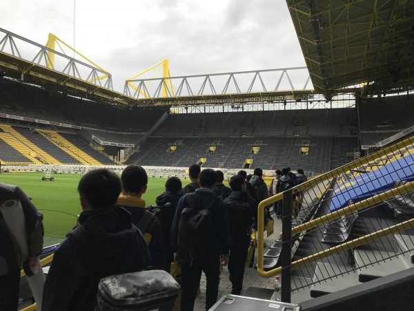 Signal Iduna Park ジグナル イドゥナ パルク ドイツ遠征18 ドイツサッカースクール 長野県長野市の少年サッカースクール クラブ チーム